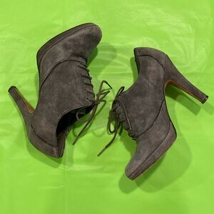 Circa Joan & David CJSage Grey Suede Leather Lace-up Platform Heeled Booties